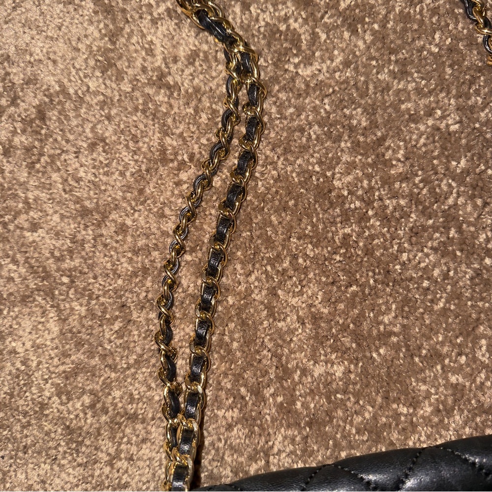 Michael Kors Black Quilted Shoulder Bag - Picture 5 of 9